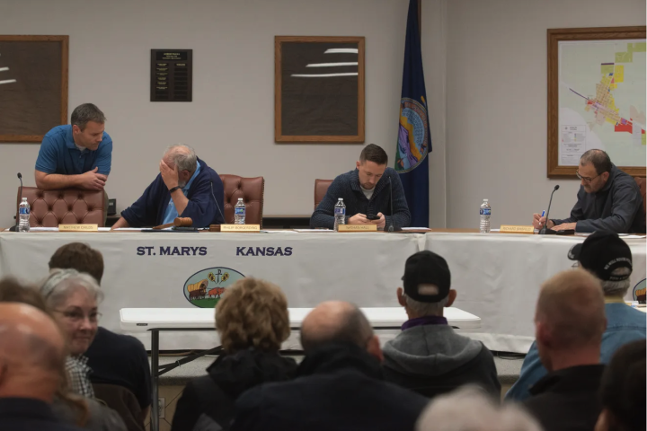 St. Marys City Commission, shown at a November meeting, renewed its lease for one year with Pottawatomie Wabaunsee Regional Library after a controversy over "Melissa" by Alex Gino. Evert Nelson/The Capital-Journal